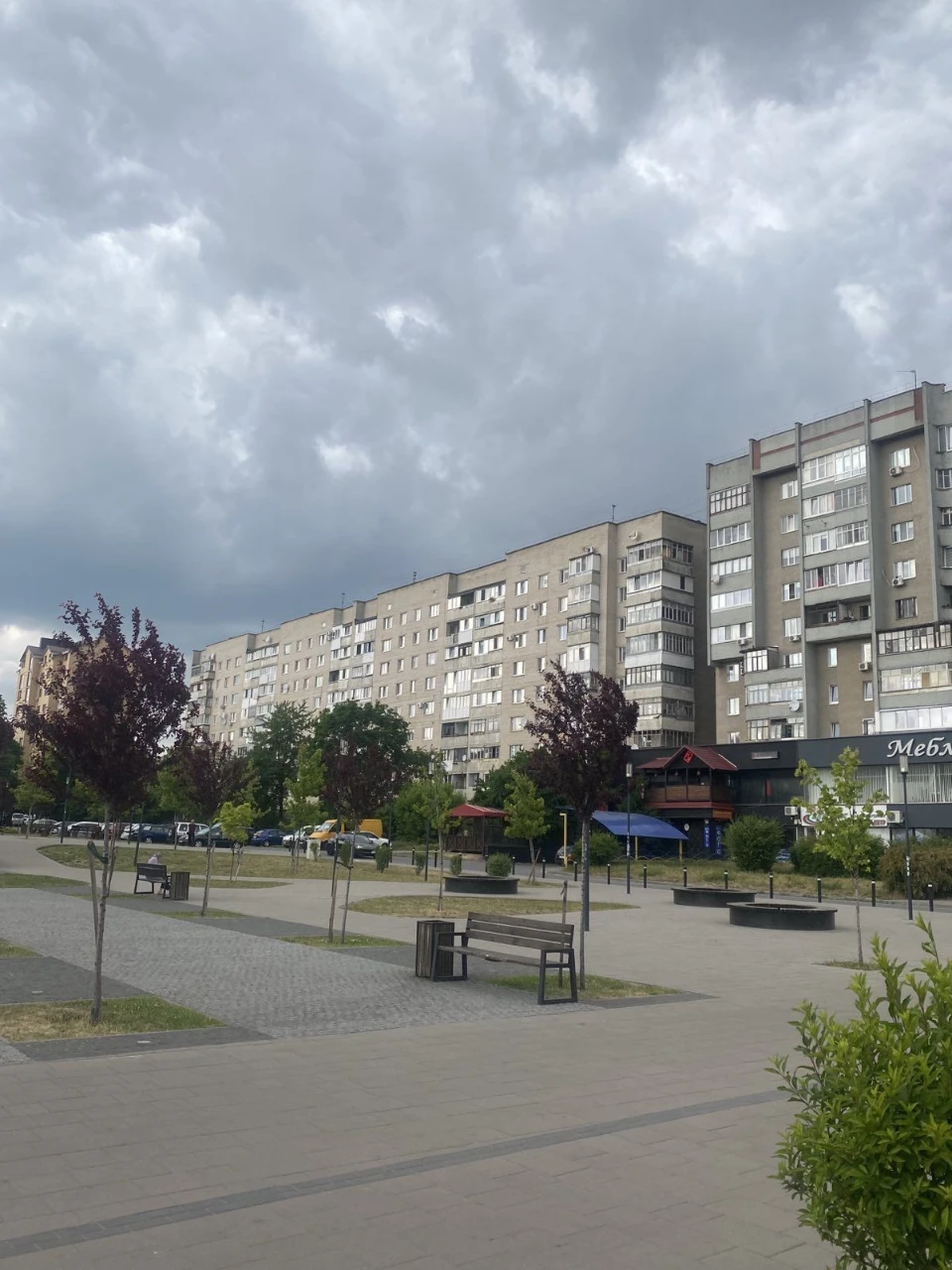 Продам квартиру 1к район ЗАГСу 33-й цегляний будинок 2поверх