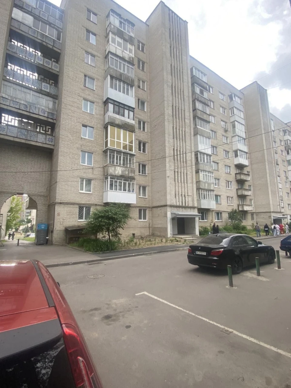 Продам квартиру 1к район ЗАГСу 33-й цегляний будинок 2поверх