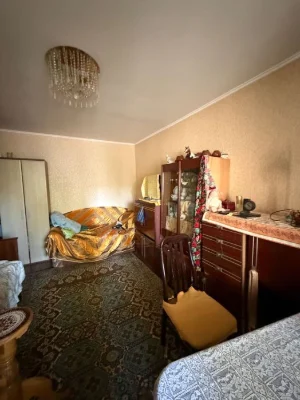 3-room apartment for sale (Verbytskoho St., Vyrlytsia metro station)