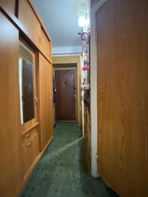 Sale of 3-room apartment 64 sq. m. on Kubanskoy Ukrainy St. 25/21