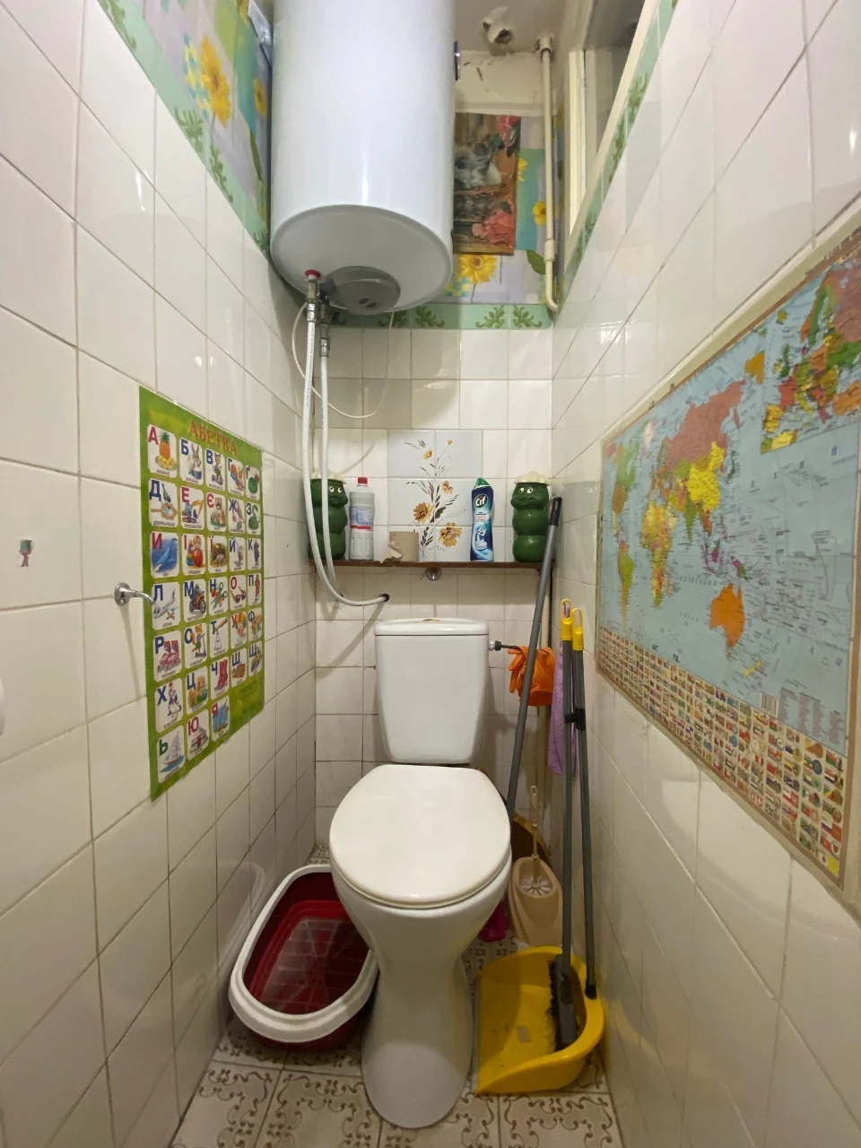 Sale of 3-room apartment 64 sq. m. on Kubanskoy Ukrainy St. 25/21