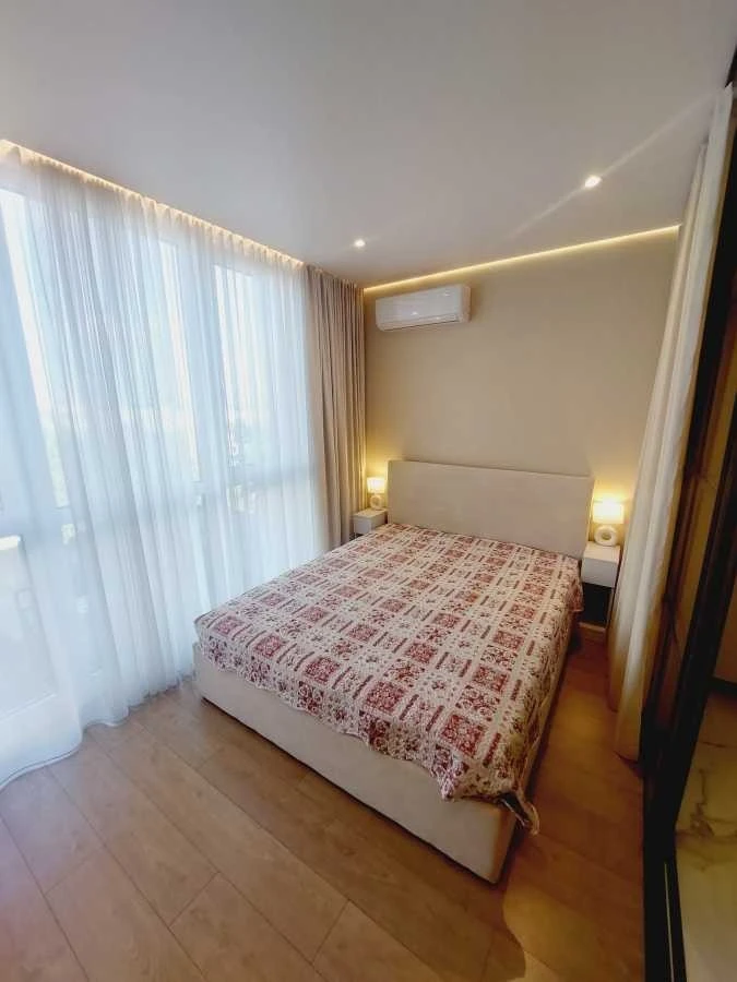 Оренда 1-кімнатної квартири 35 м², Кам'янська вул., 127