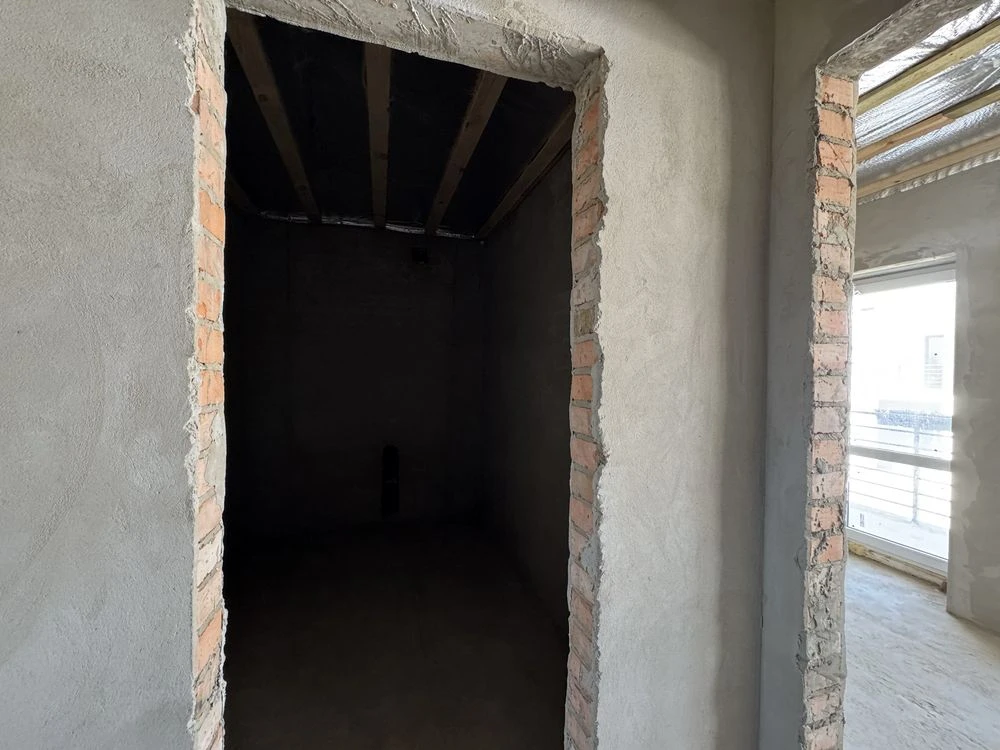 Продаж таунхаусу після забудовника