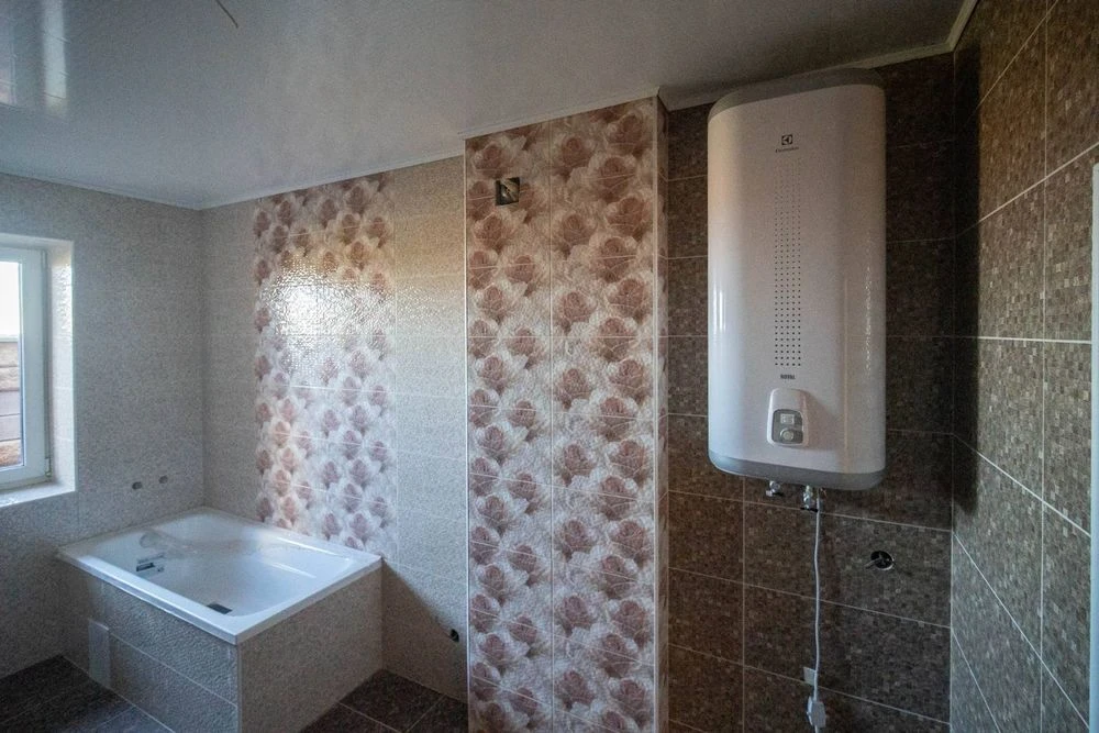 Продаж статусного, сучасного житлового будинку! Р-н. Газовик