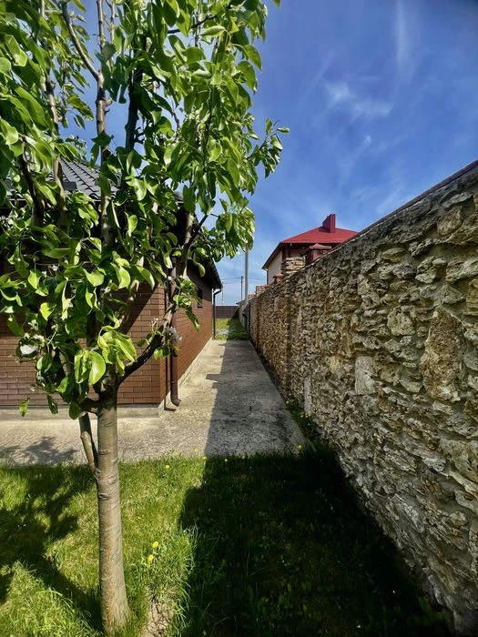 Продам мебльований Будинок 85 м.кв. за Луцьким кільцем. Влас