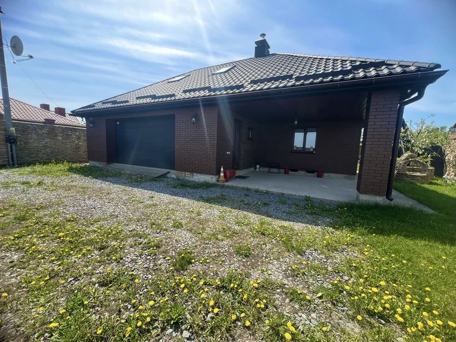 Продам мебльований Будинок 85 м.кв. за Луцьким кільцем. Влас