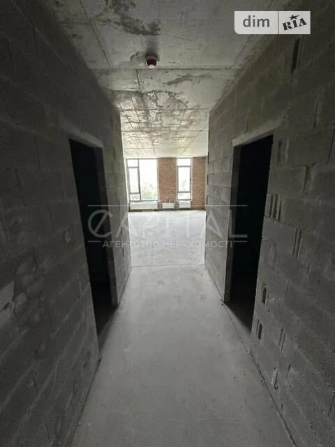 Sale of 2-room apartment 102 sq. m. on Vasylya Tyutyunnyka 39/2 •