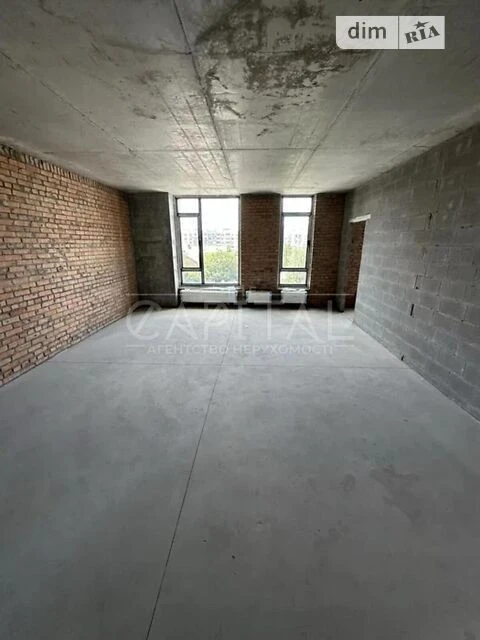 Sale of 2-room apartment 102 sq. m. on Vasylya Tyutyunnyka 39/2 •