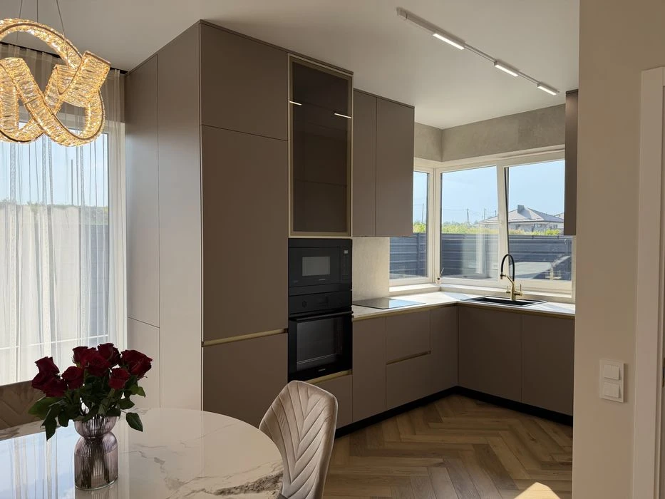 3-кімнатний Двоян з Ремонтом, район Льонокомбінату!