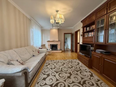 Продаж будинку в центрі міста!