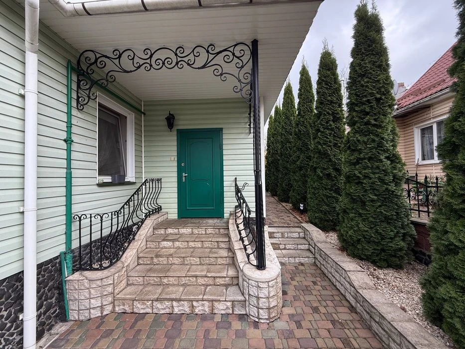 Продаж будинку в центрі міста!