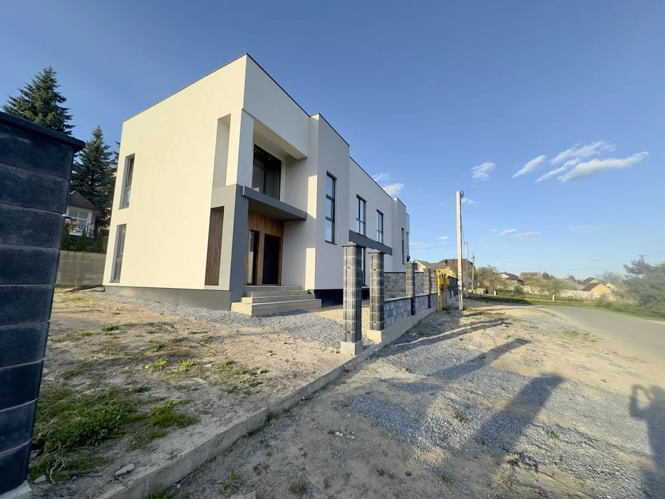 Є-оселя! Продаж котеджу з комунікаціями на ділянці 4,5 сот.,