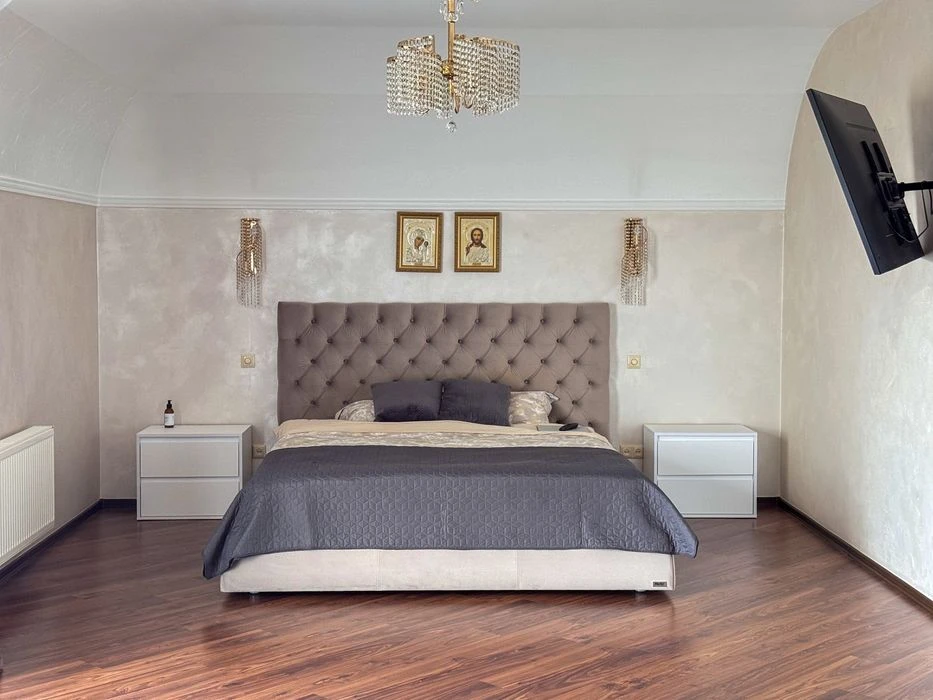 Продаж якісного будинку з великою територією!!