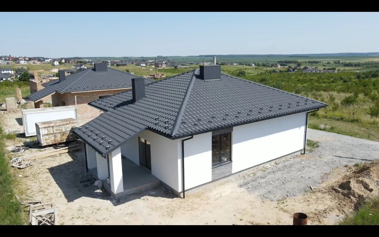Власник.Продам будинок"американку"м.Рівне вул.Р Волошина Чер