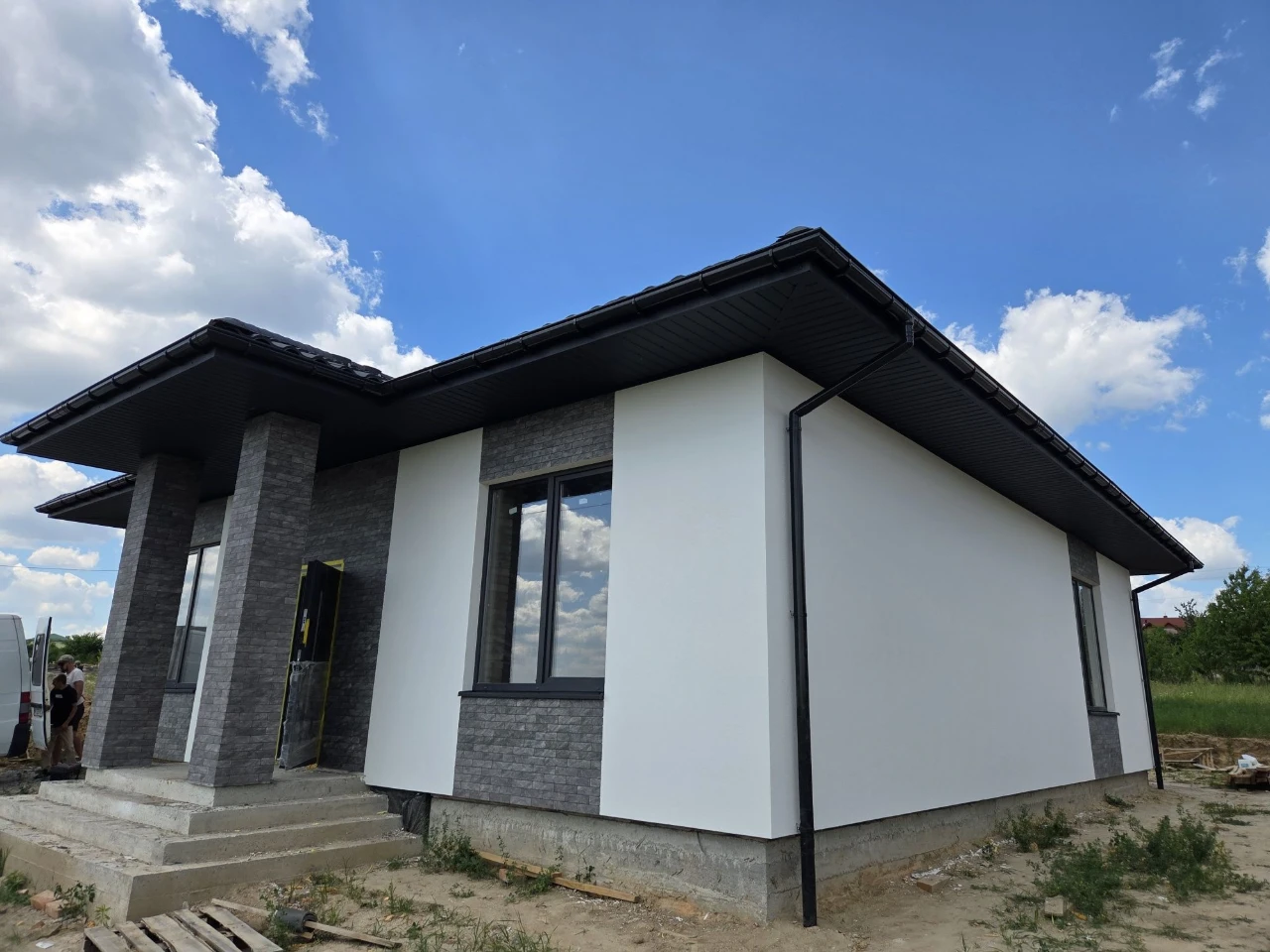 Власник.Продам будинок"американку"м.Рівне вул.Р Волошина Чер