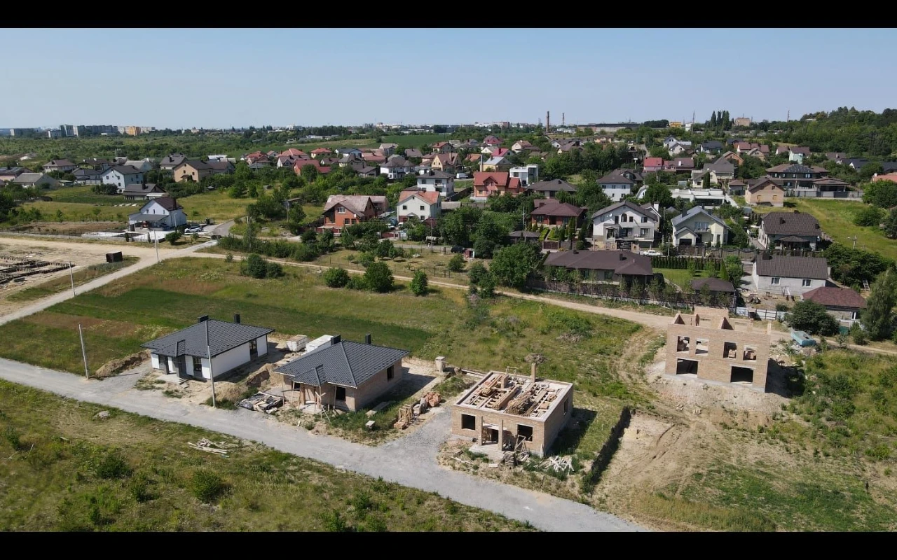 Власник.Продам будинок"американку"м.Рівне вул.Р Волошина Чер