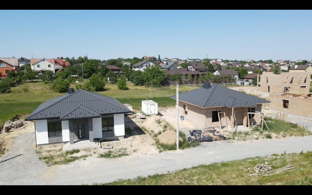 Власник.Продам будинок"американку"м.Рівне вул.Р Волошина Чер
