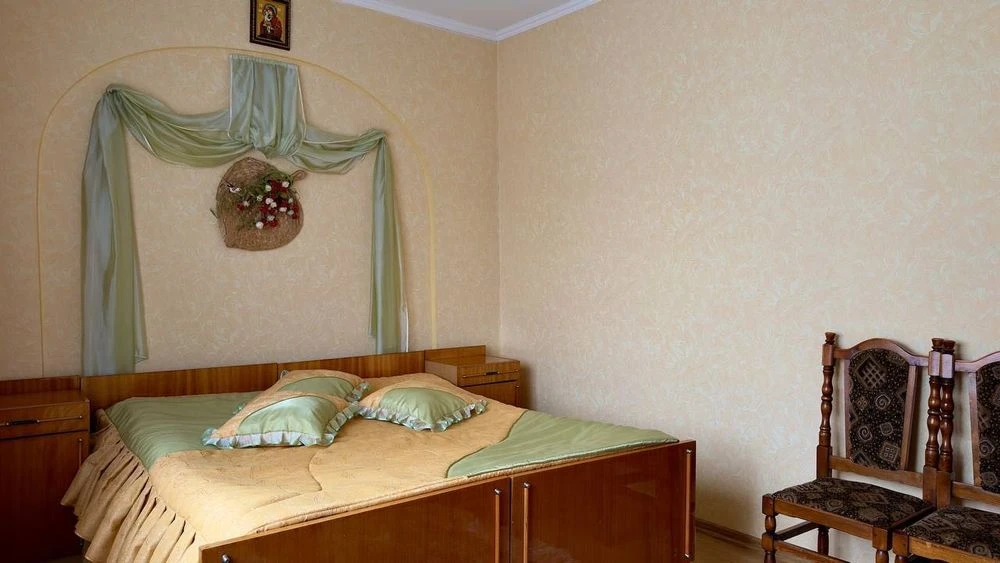 Продаж укомплектованого будинку з гаражем! Ділянка 15 сот!