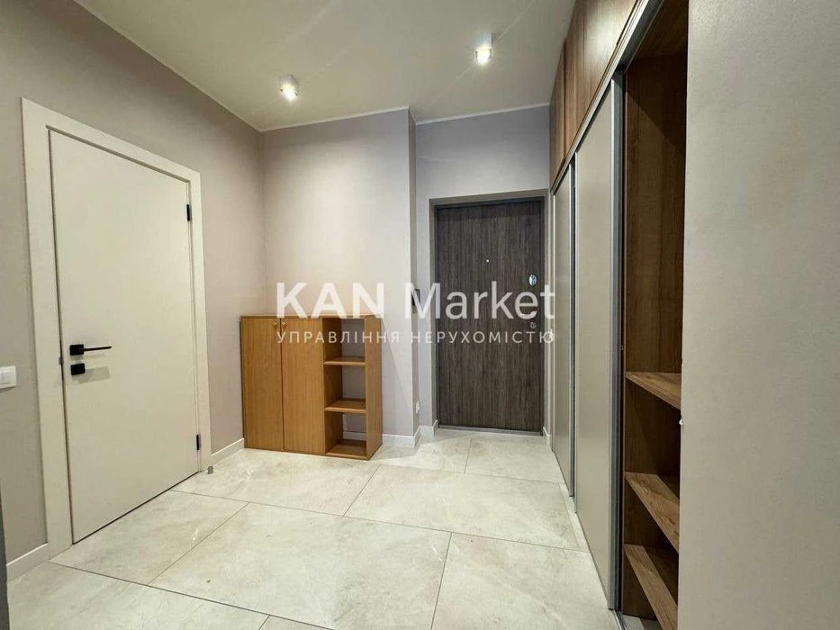 Sale of a 1-room apartment with renovation in the Respublika residential complex