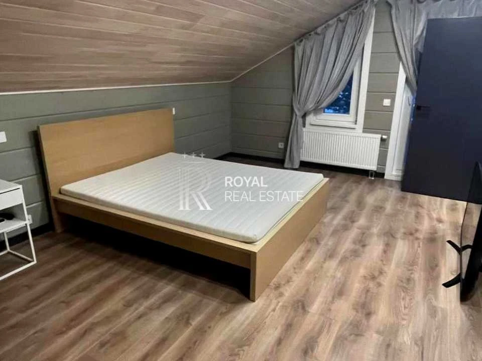 Будинок. Київ, Квіткова
