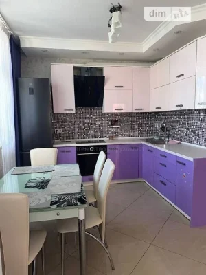 Продаж 3к квартири 78.4 кв. м на вул. Миколи Закревського 95
