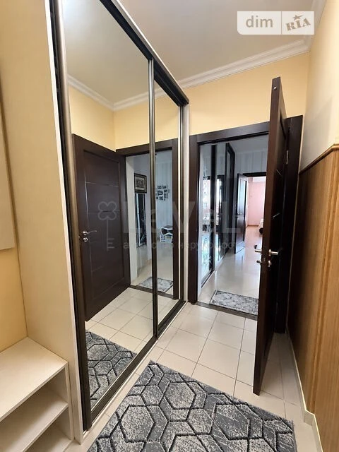 Продаж 3к квартири 78.4 кв. м на вул. Миколи Закревського 95
