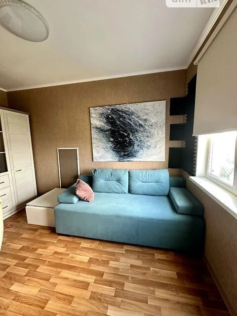 Продаж 3к квартири 72.4 кв. м на просп. Академіка Корольова