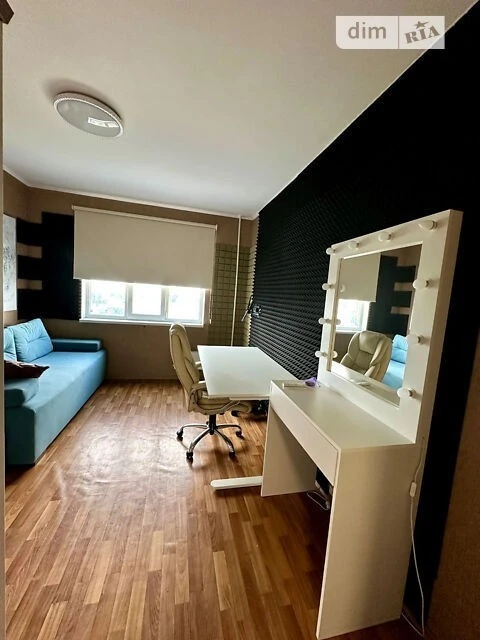 Продаж 3к квартири 72.4 кв. м на просп. Академіка Корольова