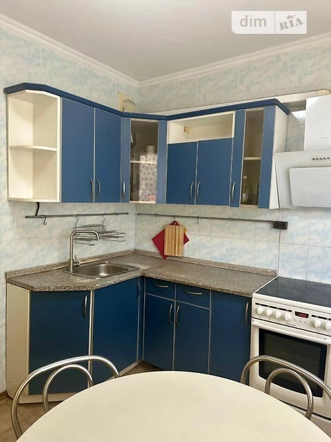Продаж 3к квартири 72.4 кв. м на просп. Академіка Корольова