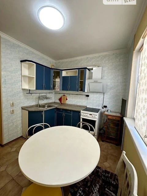 Продаж 3к квартири 72.4 кв. м на просп. Академіка Корольова