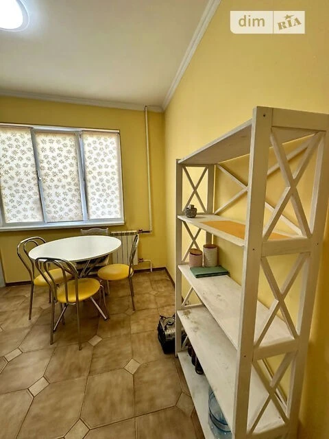 Продаж 3к квартири 72.4 кв. м на просп. Академіка Корольова