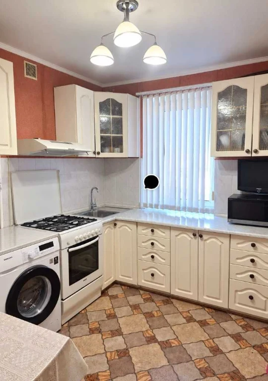 Продам 2 ком на Вильямса, Киевский район
