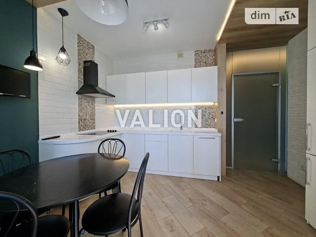 Продаж 2к квартири 69.2 кв. м на вул. Бакинська 37Д • ID 348