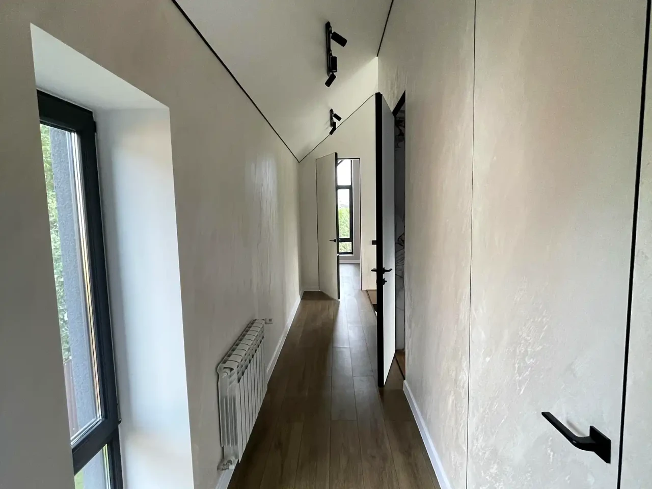 Продаж будинку 141 м² 6 сот.