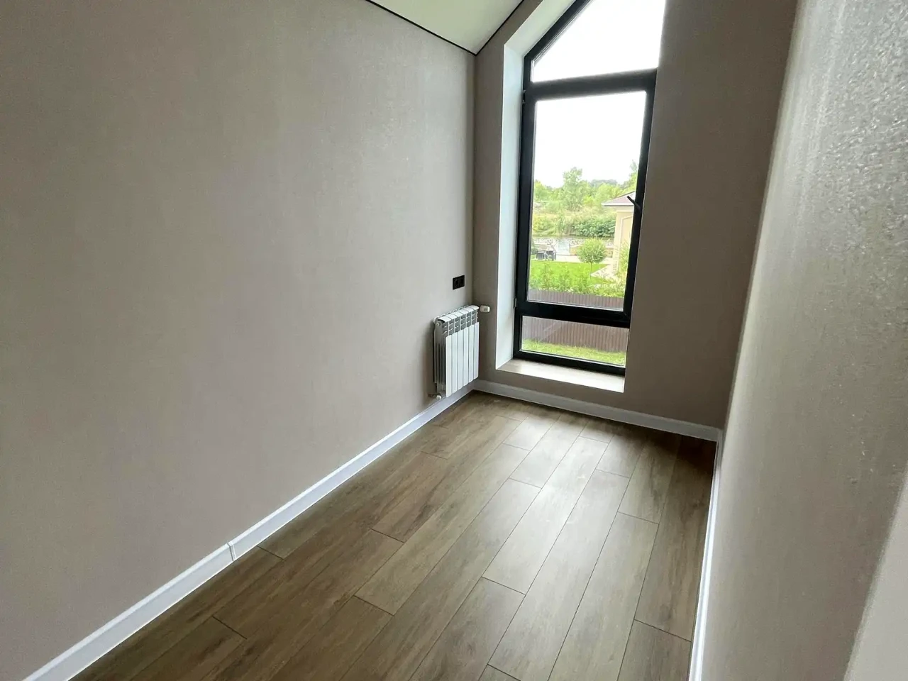 Продаж будинку 141 м² 6 сот.