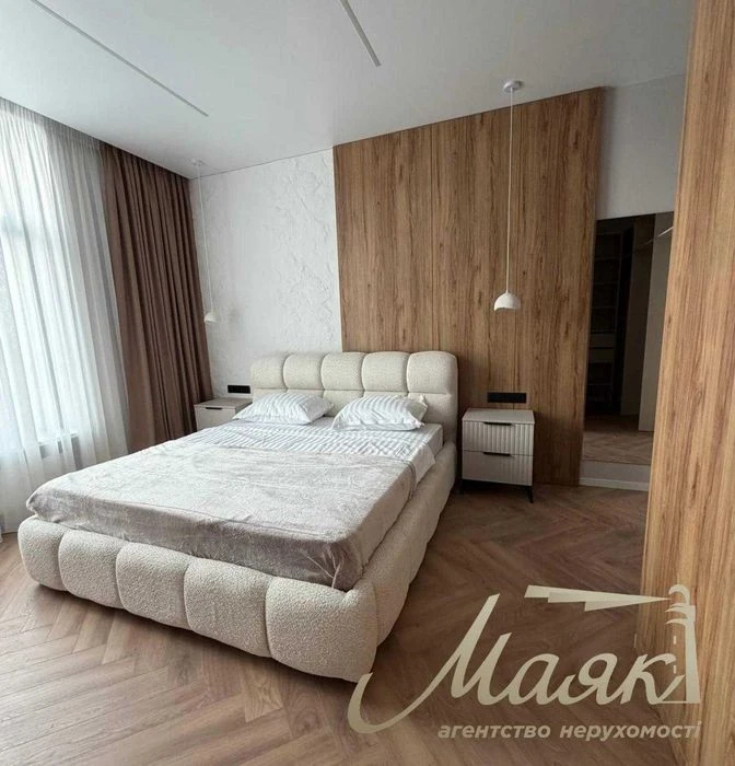 Sale of a new 1-room apartment in the residential complex Novopecherski L
