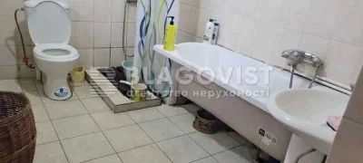 метро Академгородок ул Синеозерная - Дом 233 м кв на 6 сотка