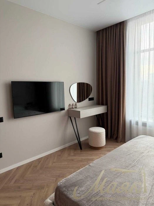 Sale of a new 1-room apartment in the residential complex Novopecherski L