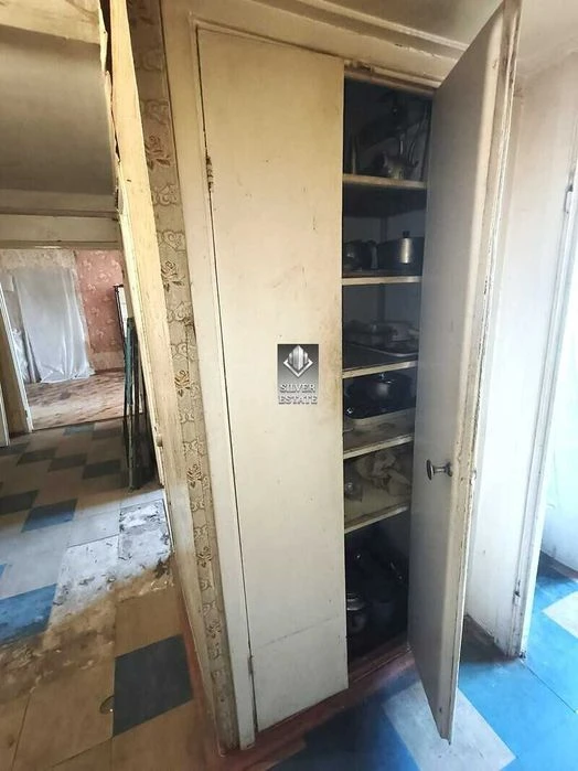 Продаж 3-кімнатної квартири, вул. Чарівна, Шевченківський ра