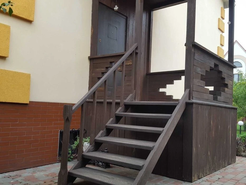 Продам 2 эт. дом 230 кв. м. на Оболоне, КГ Чернобылец, 8 сот
