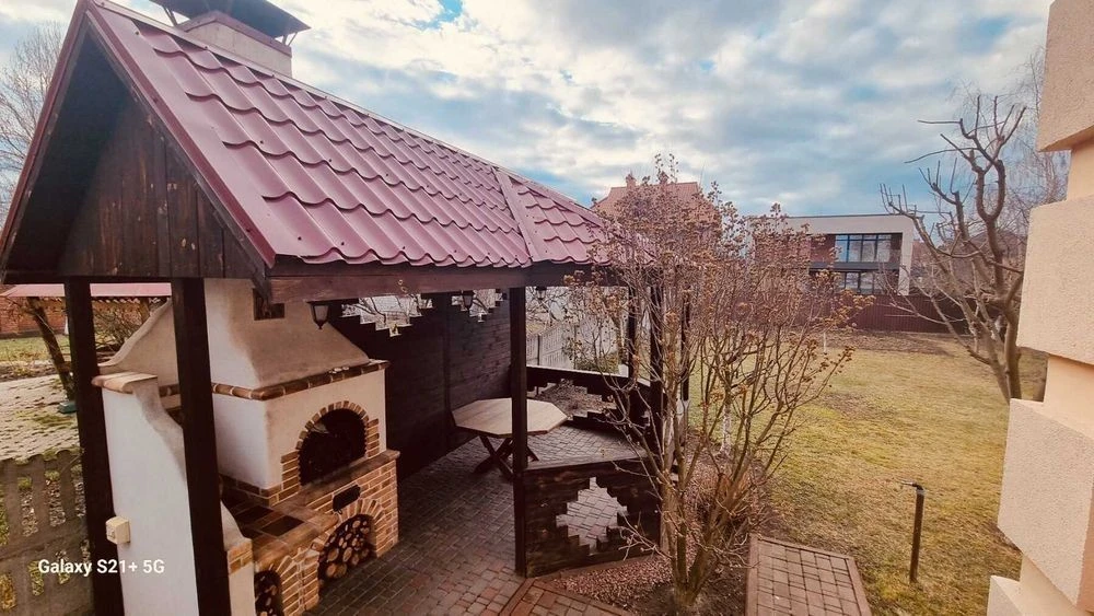 Продам 2 эт. дом 230 кв. м. на Оболоне, КГ Чернобылец, 8 сот