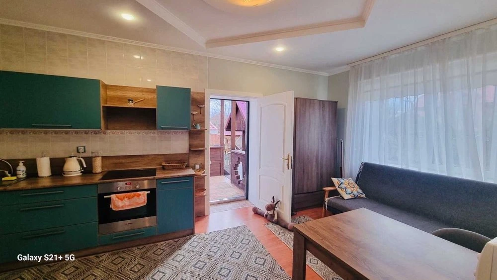 Продам 2 эт. дом 230 кв. м. на Оболоне, КГ Чернобылец, 8 сот