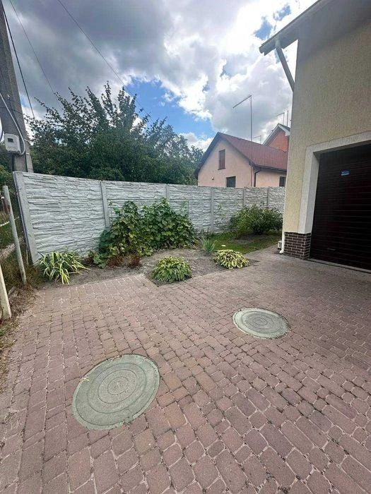 Продаж 2-го будинку 104 кв. м, 6 соток, с\т "Нивки", м. Жито