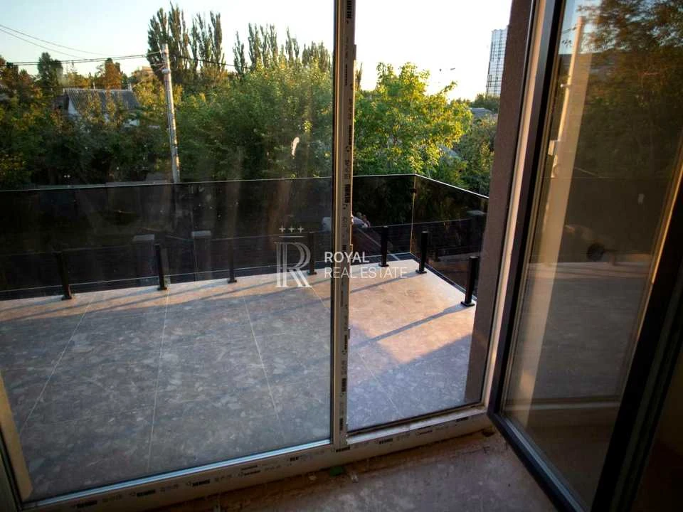 Будинок. Київ, Рубежівський пров.