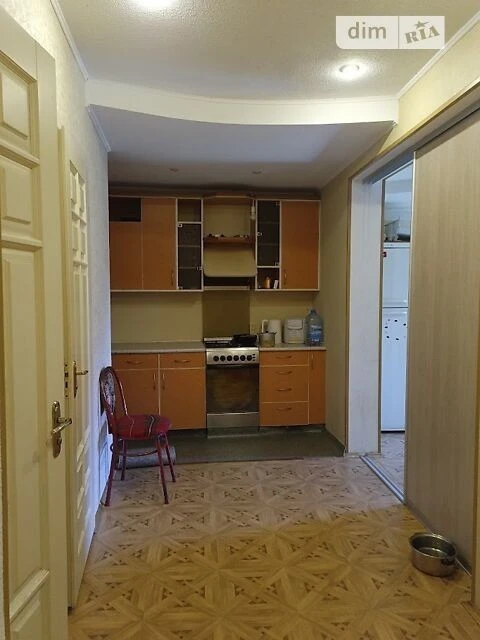 Продаж 1 поверхового будинку з гаражем і ділянкою на 4 сотки
