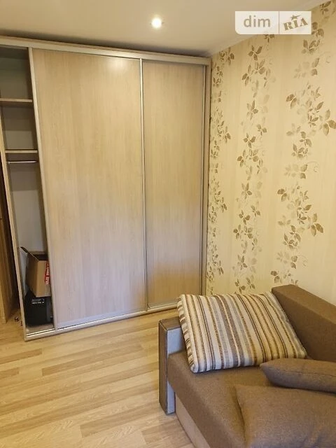 Продаж 1 поверхового будинку з гаражем і ділянкою на 4 сотки