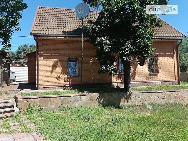 Продаж 1 поверхового будинку з гаражем і ділянкою на 4 сотки