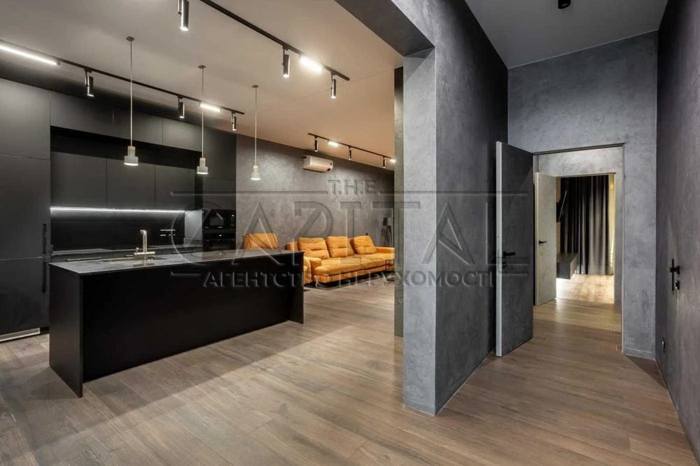 Продаж будинку 137 м² / 4 сотки / Славутич, Осокорки / Дарни