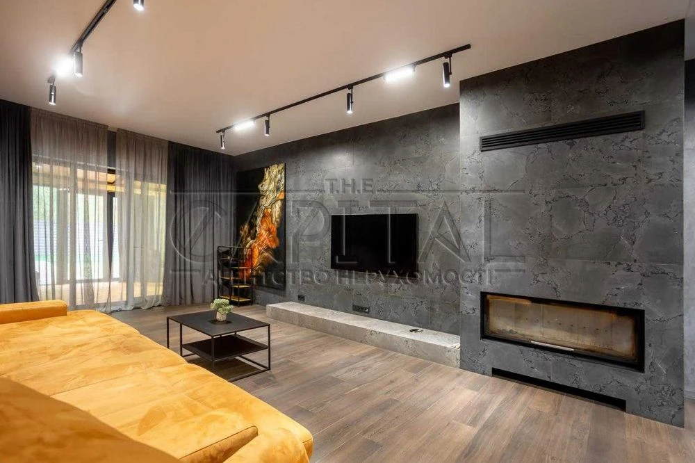Продаж будинку 137 м² / 4 сотки / Славутич, Осокорки / Дарни