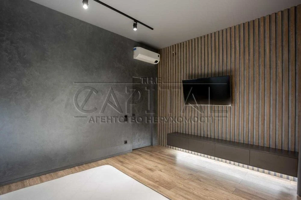 Продаж будинку 137 м² / 4 сотки / Славутич, Осокорки / Дарни